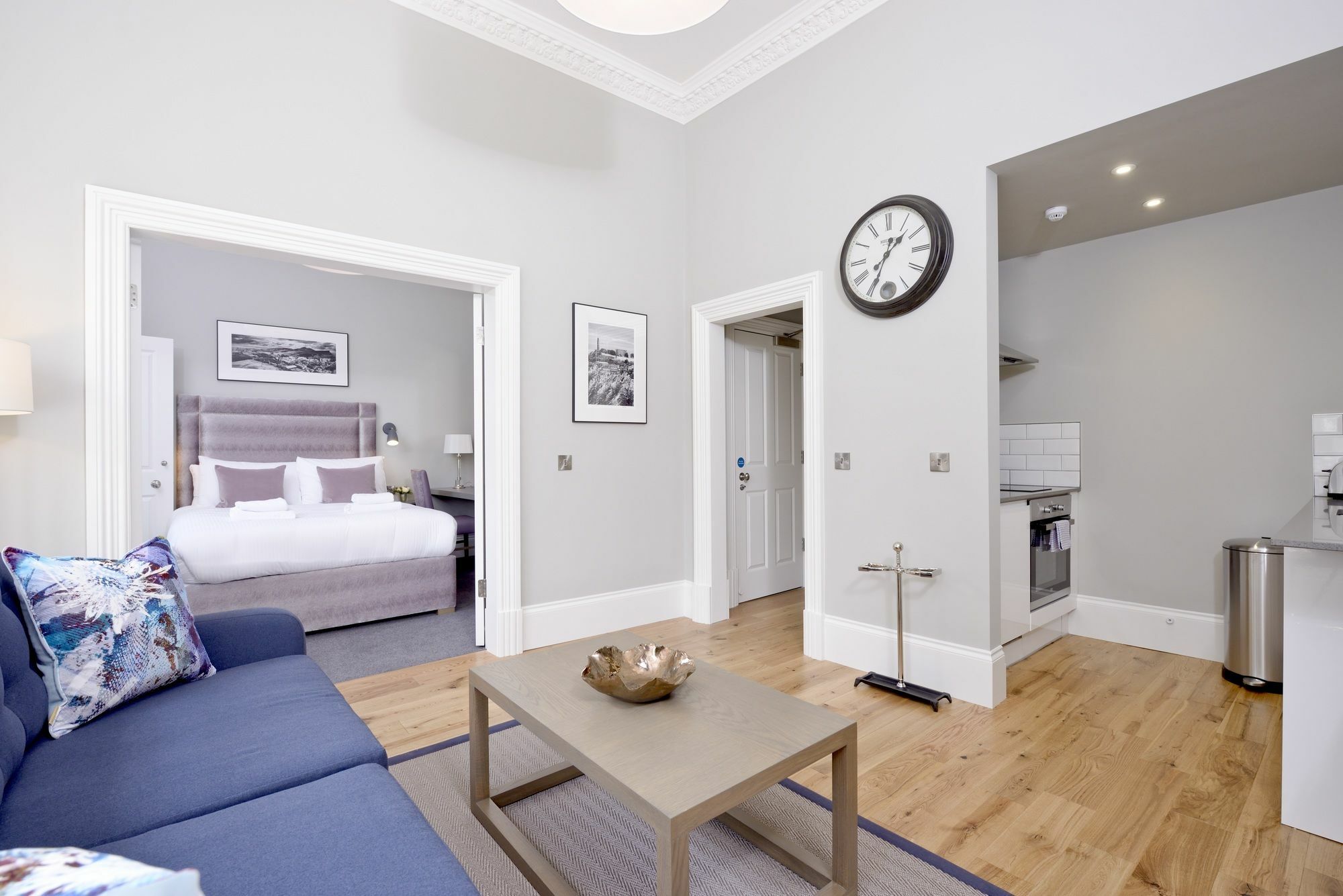 Destiny Scotland Apartments At West End - Princes Street 에든버러 외부 사진